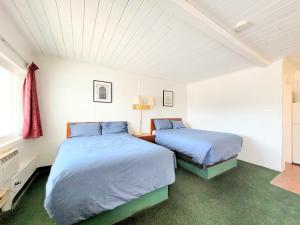 Katil atau katil-katil dalam bilik di The Villager Inn Princeton Motel