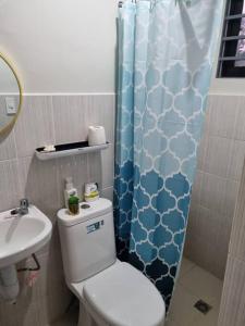 Koupelna v ubytování Raja Farm Private Resort