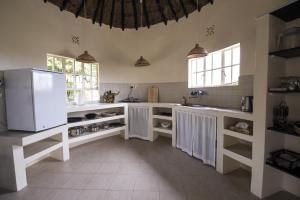 Køkken eller tekøkken på Nyati Hill Cottages