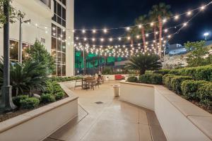 Κήπος έξω από το MGM Signature Deluxe Balcony Strip View Suite