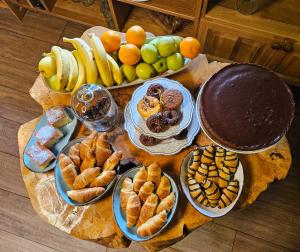 Jedlo v ubytovaní bed & breakfast alebo blízkom okolí