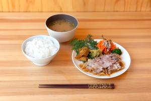 酒店内部或周边提供的食物