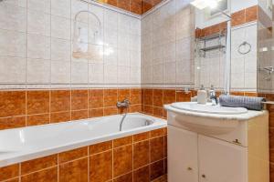 Maximilian Home Budapest 1084 Budapest, Déri Miksa utca 9 kép - 2