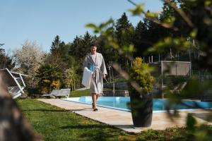 Bazén v ubytování Hotel Alpenrose nebo v jeho okolí