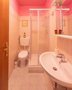A bathroom at Affittacamere Firenze in Libertà Parterre