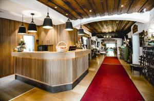 A restaurant or other place to eat at Hotel Post Abtenau