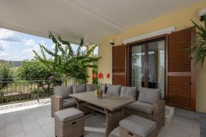 Gallery image of Hablando apartments-70m from the sea in Pridraga