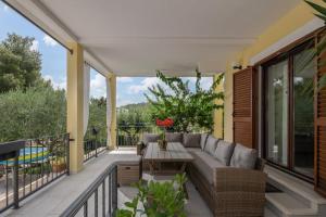 Gallery image of Hablando apartments-70m from the sea in Pridraga