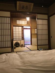 เตียงในห้องที่ 金文堂 kinbundo