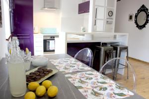 Kuchyňa alebo kuchynka v ubytovaní Apartament 007A pod Śnieżką