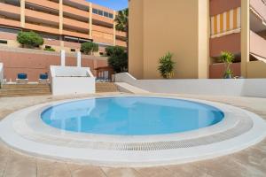 Πισίνα στο ή κοντά στο Roque del Conde Aragon