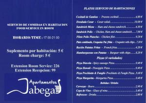 een foto van het menu voor het Jaspercafé bij Apartamentos La Jabega in Fuengirola