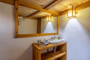 Fotografie z fotogalerie ubytování ELIVAAS 1 BHK Premium Cottage with Sauna - Everly v destinaci Šimla