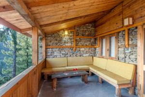 Fotografie z fotogalerie ubytování ELIVAAS 1 BHK Premium Cottage with Sauna - Everly v destinaci Šimla