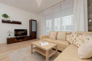 Istumisnurk majutusasutuses Apartment with Parking and Balcony in Gdynia by Rent like home
