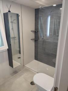 Zdjęcie z galerii obiektu Costa Esuri Ayamonte Las Encinas Luxury 3-bedroom apartment - huge garden w mieście Ayamonte