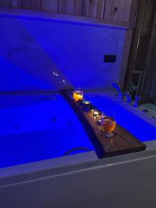 Bazén v ubytování Eviniz rahatlığında, eşsiz doğa manzaralı dağ evi nebo v jeho okolí