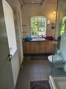 Fotografie z fotogalerie ubytování Große Wohnung in Curau mit Terrasse, Garten und Grill v destinaci Stockelsdorf