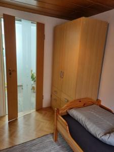 Postel nebo postele na pokoji v ubytování Ferienwohnung Panorama mit Weitblick