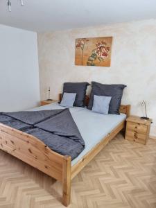 Postel nebo postele na pokoji v ubytování Ferienwohnung Panorama mit Weitblick