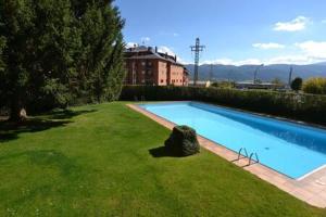 Πισίνα στο ή κοντά στο Apartament Roma