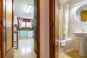 Kúpeľňa v ubytovaní Apartament el Llac
