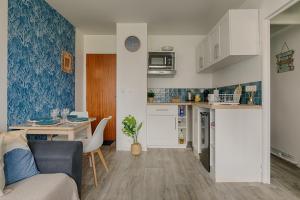 Gallery image of Le Coquillage Bleu - Parenthèse marine à Cabourg in Cabourg