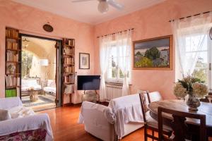 Et tv og/eller underholdning på Villa Francesca by PortofinoHomes