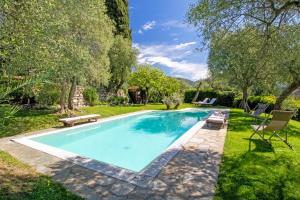 Swimmingpoolen hos eller tæt på Villa Francesca by PortofinoHomes