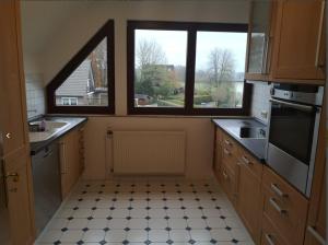 Η κουζίνα ή μικρή κουζίνα στο Ferienwohnung Familie Ossenbühl