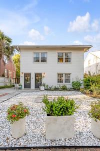 Το κτήριο όπου στεγάζεται  η παραθεριστική κατοικία