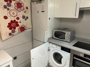 Kuchnia lub aneks kuchenny w obiekcie Una genial estancia en Madrid centro