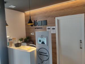 Kuchyň nebo kuchyňský kout v ubytování Somn Hipsuites Zarautz
