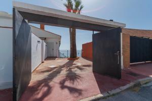 Zdjęcie z galerii obiektu Mediterráneo Outdoor Pool w Maladze