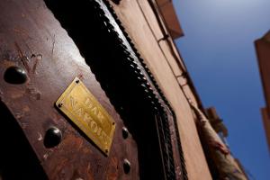 Fotografie z fotogalerie ubytování Riad Dar Nakous v Marrákéši
