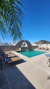 Бассейн в Mirador Rio Copacabana Hotel или поблизости