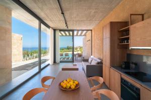 Fotografie z fotogalerie ubytování Linear Cabanon Kallithea Luxury Villas v destinaci Koskinou