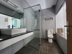 Koupelna v ubytování Kalia Hotel