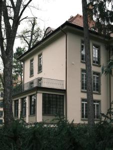 Budova, kde se aparthotel nachází