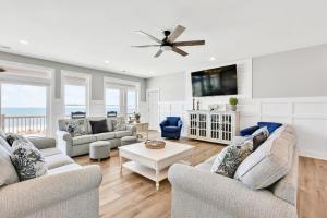 TV a/nebo společenská místnost v ubytování Seaclusion