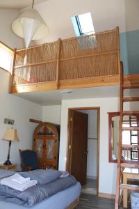 Postel nebo postele na pokoji v ubytování Seaside International Hostel
