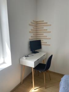 Et tv og/eller underholdning på Maison indépendante au calme - 1ch