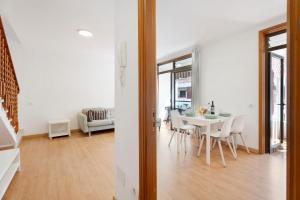 Część wypoczynkowa w obiekcie Family Duplex Altamira Playa Las Americas Tenerife South