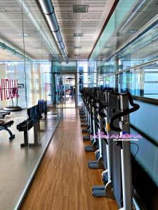 Posilňovňa alebo fitness centrum v ubytovaní HOTEL AMBRA - Fronte Mare - Vicinissimi al Centro
