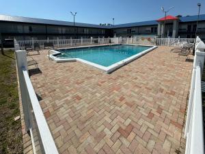 Foto dalla galleria di Motel 6 Englewood, FL a Englewood