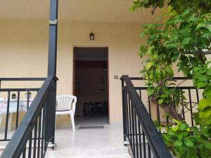 Photo de la galerie de l'établissement Vens apartment 90m2 at Eantio bay., à Aiándion