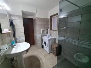 Ένα μπάνιο στο Sicilian Room +14 φωτογραφίες