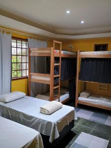 Village Hostel客房内的一张或多张床位