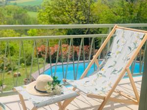 Bazén v ubytování Villa Bellevue nebo v jeho okolí