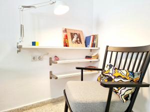 Posedenie v ubytovaní Sunny Malaga Centre Flats, 2 Options, with Balcony or Terrace
